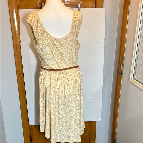 No Boundaries Cream Mini Sundress with Scoop Neck and Sleeveless Design - Picture 3 of 8